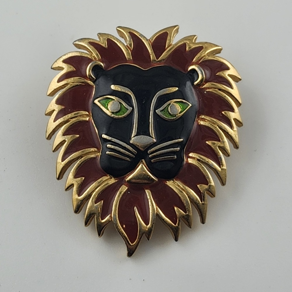 Vintage Enamel Lion Brooch